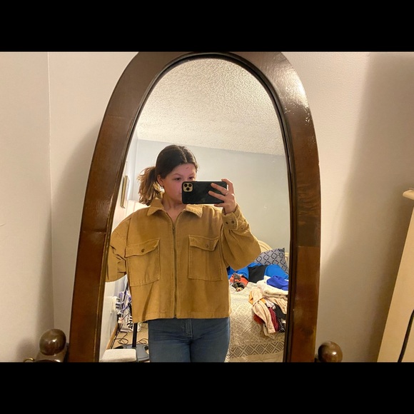 Corduroy 😍 - Picture 2 of 3